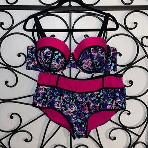 ☀️SALE 🔥😎🔥 Coral Tropic Swimsuit 3X plus size Never worn NWOT Smoke free home